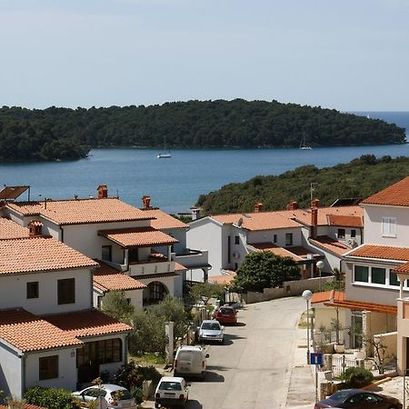 Apartments Cezar Vinkuran Buitenkant foto