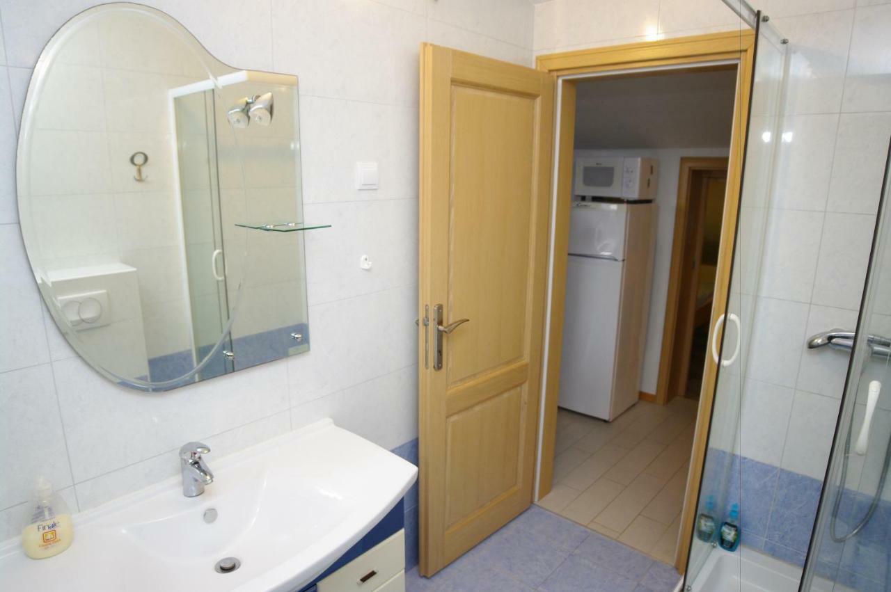 Apartments Cezar Vinkuran Buitenkant foto