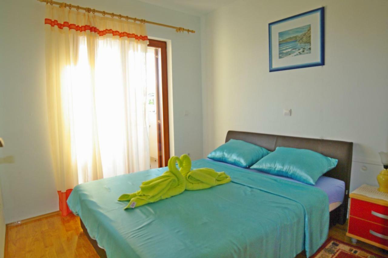 Apartments Cezar Vinkuran Buitenkant foto